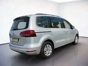 Volkswagen Sharan CL 2.0TDI 150PS DSG XENON.7SITZ.AHK.NAVI.SHZG.ACC Bild 4