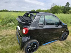 smart forTwo smart fortwo cabrio electric drive cabrio EQ prime Bild 2