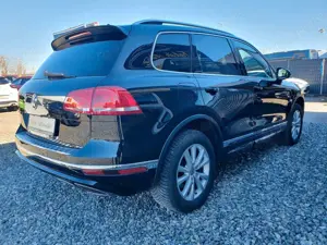 Volkswagen Touareg V8 TDI 4Motion R-Line Packet Navi AHK Bild 4