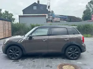 MINI Cooper SD COOPER SD Countryman / TÜV NEU Bild 2