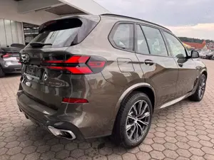 BMW X5 30d xDrive M-Sport MEMORY ABSTANDSTEMP AHK Bild 5
