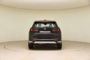 BMW X1 xDrive23d xLine DrivAss+ AHK ParkAss El. Sitz Bild 3