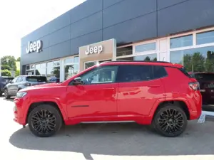 Jeep Compass 1.5l GSE T4 48V e-Hybr High Altitude DCT Bild 4