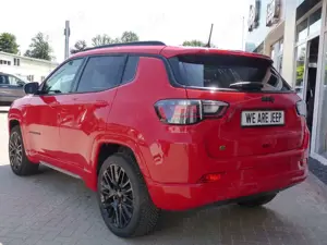 Jeep Compass 1.5l GSE T4 48V e-Hybr High Altitude DCT Bild 5