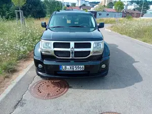 Dodge Nitro Nitro 2.8 CRD DPF Automatik SXT Bild 2
