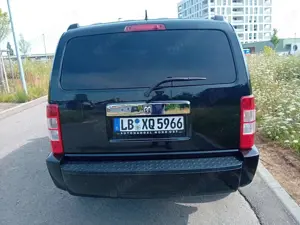 Dodge Nitro Nitro 2.8 CRD DPF Automatik SXT Bild 4