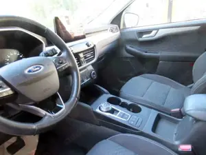 Ford Kuga 2.0D 4WD Automatik Navi/4xSHZ/Temp/PDC Bild 5