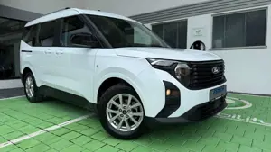 Ford Tourneo Courier Titanium m. 16" Alu, SYNC u. Freisprecheinr.