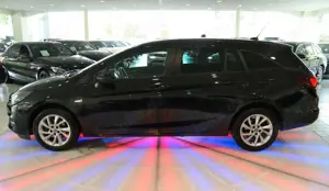 Opel Astra Sports Tourer Edition*NAVI*KAMERA*LHZ*LED* Bild 4