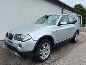 BMW X3 2.0i xDrive *NAVI*SHZ*PDC*AHK* Bild 4