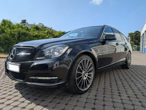 Mercedes-Benz C 180 C-Klasse T-Modell T BlueEFFICIENCY 7G-TRONIC Avant Bild 2