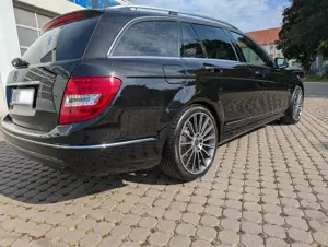 Mercedes-Benz C 180 C-Klasse T-Modell T BlueEFFICIENCY 7G-TRONIC Avant Bild 4
