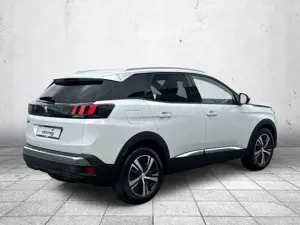 Peugeot 3008 Allure PT130, Navi, SHZ Bild 5