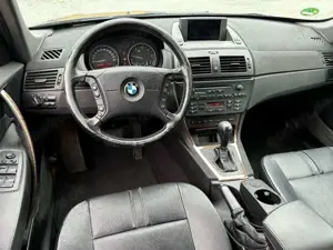 BMW X3 3.0d 4x4,Panorama,LEDER,NAVI,AllwetterTÜV-11. Bild 5