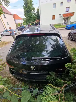 Skoda Superb Combi 2.0 TDI DSG Ambition