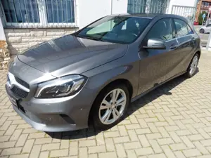 Mercedes-Benz A 180 Urban*LED*NAVI*PDC*KAMERA*SHZ*Teilleder...