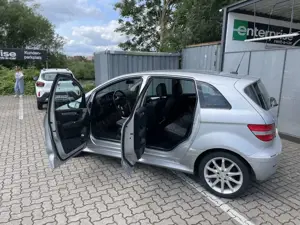 Mercedes-Benz B 170 top Zustand tüv bis 27-juli 2hand Bild 2