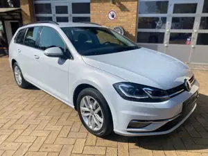 Volkswagen Golf VII Variant Comfortline BiXenon AHK PDC ACC