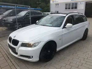BMW 330 330d DPF Touring Sportpacket