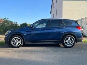 BMW X1 X1 xDrive25e Advantage Bild 1
