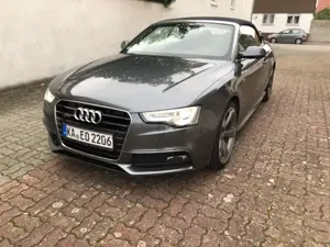 Audi A5 Cabrio 3.0 TDI DPF quattro S tronic