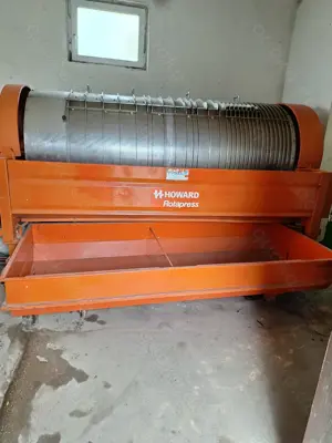 Weinbau Traubenpresse Bild 2 Weinbau Traubenpresse Bild 2