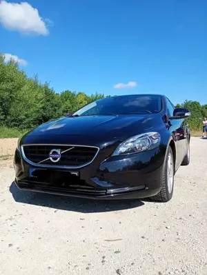 Volvo V40 T2 Linje You! 2. Satz Reifen inklusive Alufelgen