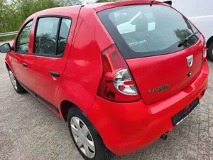 Dacia Sandero 1.4 MPI Bild 3