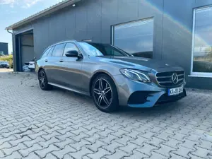Mercedes-Benz E 220 d T AMG Kamera/Head-UP/Comand/19"/Night-P
