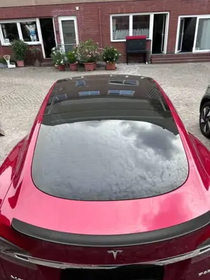 Tesla Model S Model S Dual Motor AllradantriebPerformance Bild 3