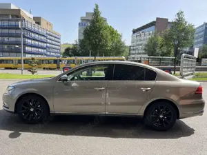 Volkswagen Passat Highline Bild 5