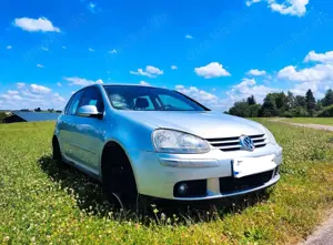 Volkswagen Golf 1.4 Goal 8 fach bereift mit TÜV