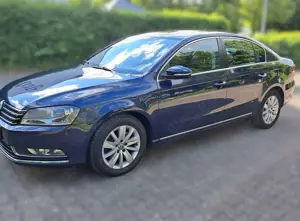 Volkswagen Passat Passat 2.0 TDI DSG BlueMotion Technology Exclusive Bild 2