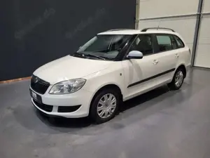 Skoda Fabia 1.2 TSi Ambiente Automatik *Klima| PDC*
