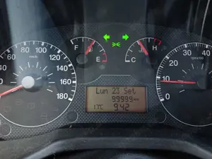 Fiat Qubo Typ: Dynamic, Alufelgen, Klima,GetönteScheiben