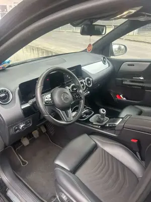 Mercedes-Benz B 180 d