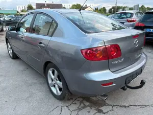 Mazda 3 1.6 Exclusive*Automatikgetriebe*Klimaautomatik Bild 4