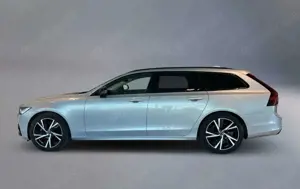 Volvo V90 B4 Kombi Plus Dark Leder AHK ALU 19 ZOLL Bild 2