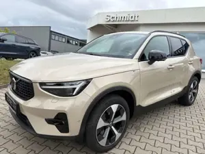 Volvo XC40 B3 B DKG Plus Dark