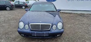 Mercedes-Benz CLK 320 ELEGANCE Bild 2