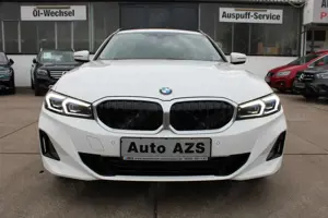 BMW 318 i/HEAD UP/1.H/SHADOW/HARMAN-KARDON/WIDESCREEN Bild 2