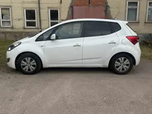 Hyundai iX20 1.4 CRDi TÜV bis 09/26 TOP Zustand Bild 5