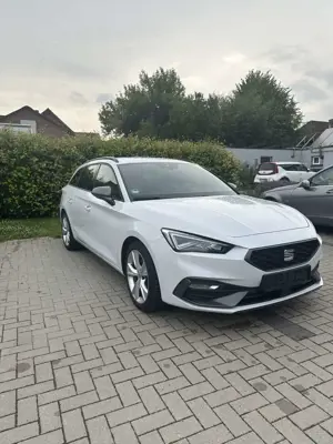 SEAT Leon Sportstourer 2.0 TDI DSG FR / AHK /ALL WETTER