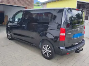 Toyota Proace Proace D-4D 2,0-l-D-4D L1 (8-Si.) Verso Family Com Bild 2