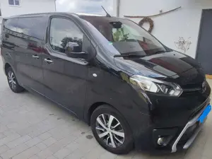 Toyota Proace Proace D-4D 2,0-l-D-4D L1 (8-Si.) Verso Family Com Bild 4