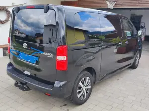 Toyota Proace Proace D-4D 2,0-l-D-4D L1 (8-Si.) Verso Family Com Bild 5