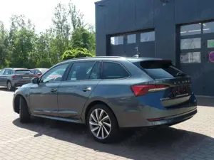 Skoda Octavia Combi Ambition iV Bild 3