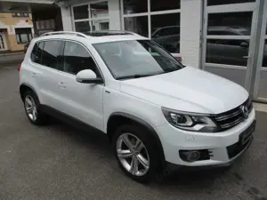 Volkswagen Tiguan 2.0 TDI"LOUNGE"-SportStyle-NAVI-PANO-AHK