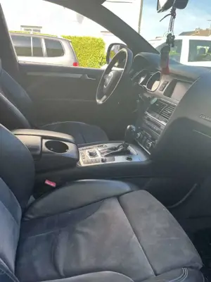 Audi Q7 S Line Bild 4