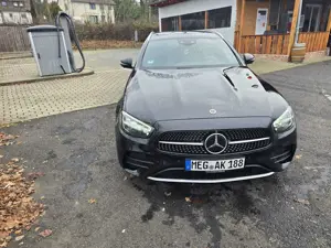 Mercedes-Benz E 220 d 4Matic T 9G-TRONIC AMG Line